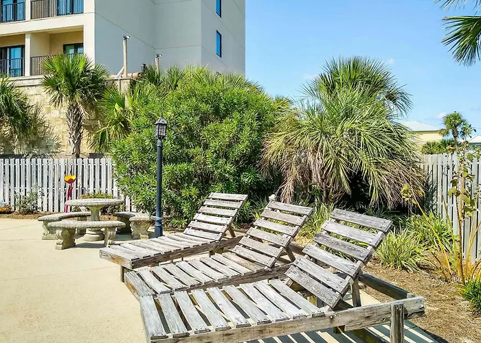 Holiday home Renovated By The With Pool Access & Private Balconies Gulf Shores
