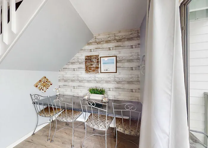 Holiday home Renovated By The With Pool Access & Private Balconies *